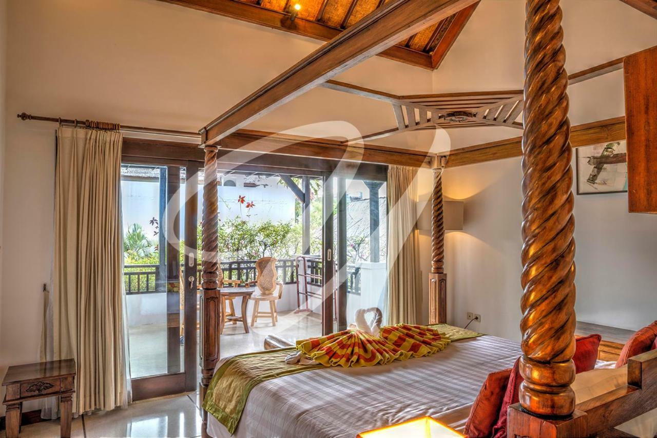 Vila Ultima Bali Seminyak  Luaran gambar