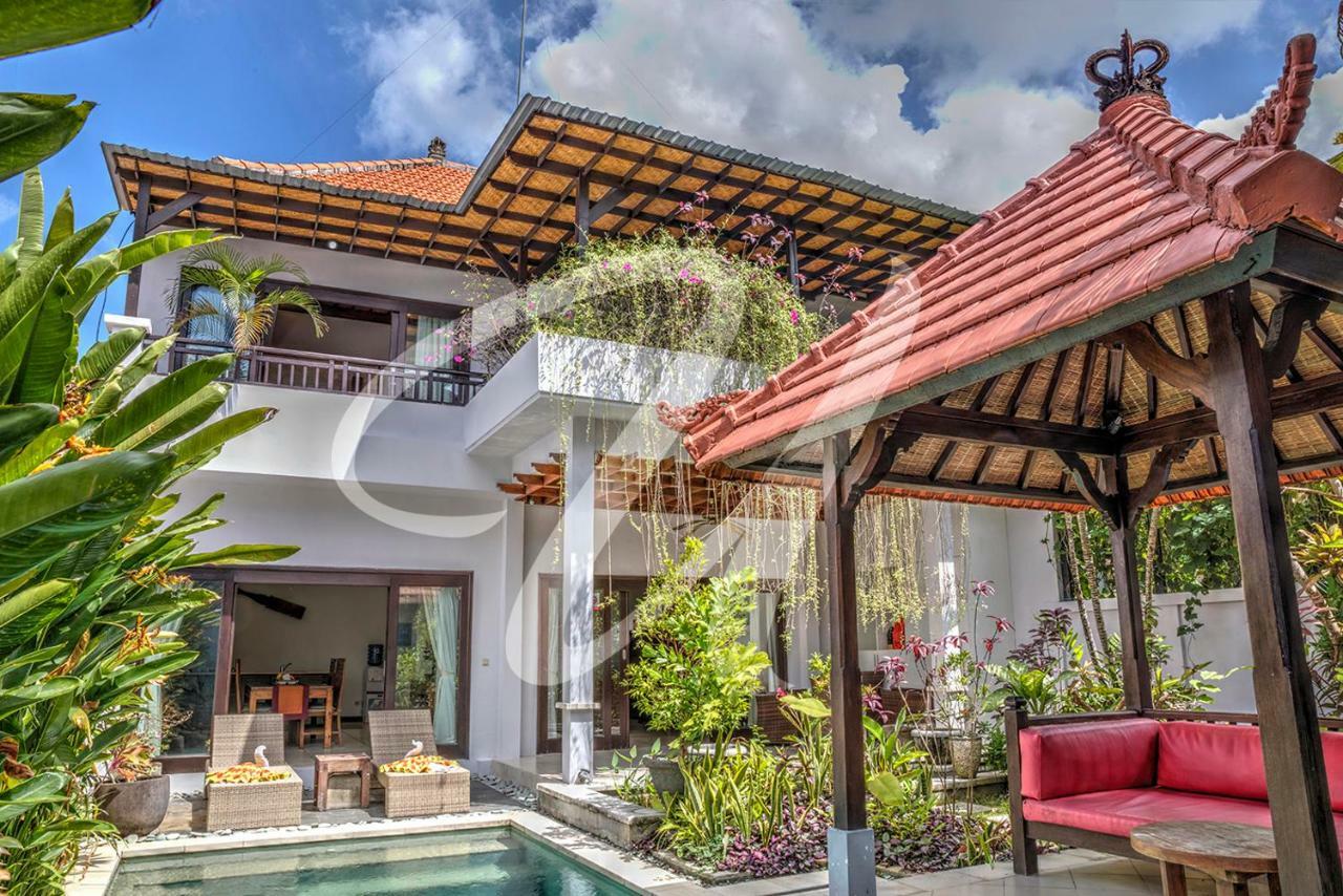 Vila Ultima Bali Seminyak  Luaran gambar