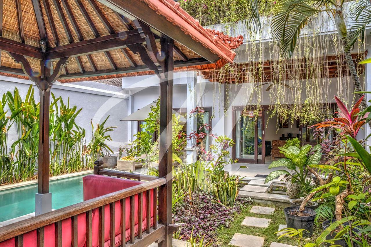 Vila Ultima Bali Seminyak  Luaran gambar